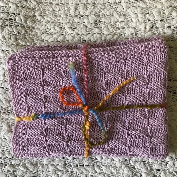 New Hand Knitted Pink Soft Cotton Baby Girl Blanket - Picture 3 of 8